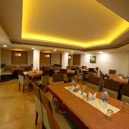 费希尔上校酒店 Kochi 外观 照片