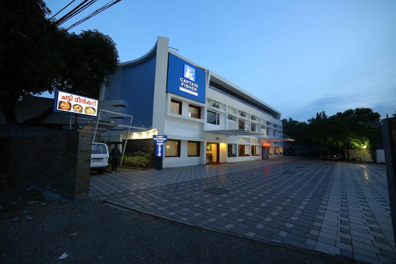 费希尔上校酒店 Kochi 外观 照片